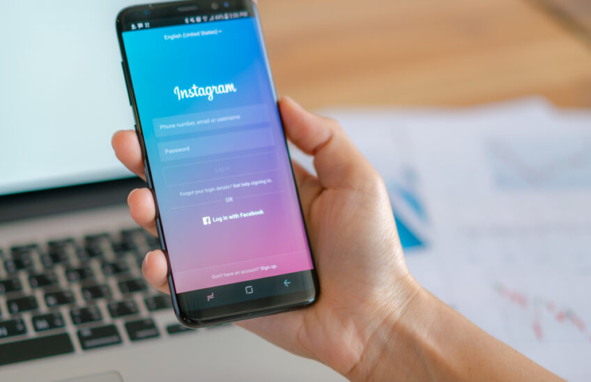 Instagram botón azul